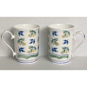 2 ELEGANCE Fine Bone China Coffee Mugs Made in England Lemon Design